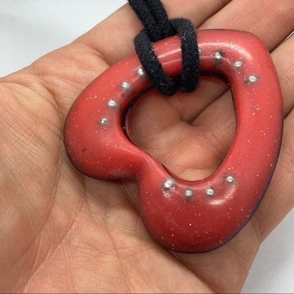 “Heart Rise” Vessel Heart Talisman - Picture 15 of 15